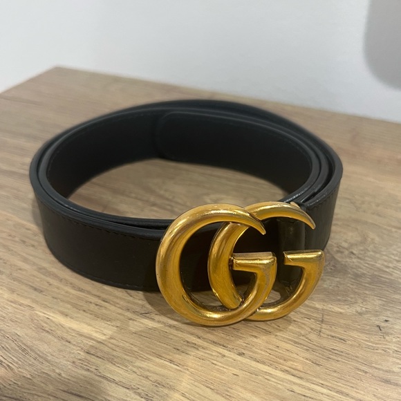 Black Gucci Belt, Women’s GG Marmont, Black Genuine Leather, Gold hardware - Picture 2 of 5